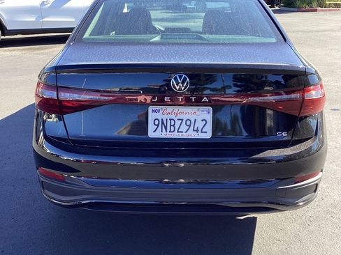 Used 2025 Volkswagen Jetta SE image 8