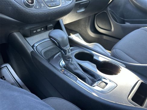 Used 2023 Chevrolet Malibu LT image 19