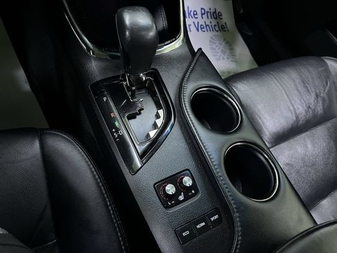 Used 2015 Toyota Avalon XLE Touring FWD image 25