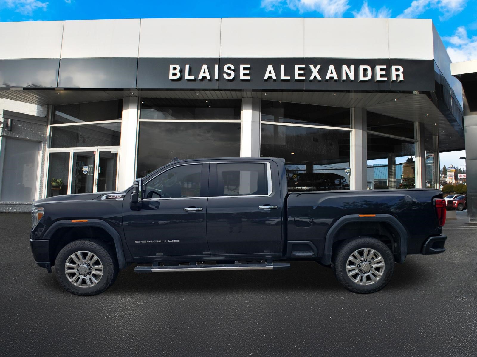 Used 2020 GMC Sierra 2500 Denali w/ Denali Ultimate Package AWD/4WD image 9