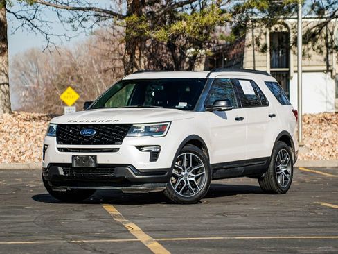 Used 2018 Ford Explorer Sport image 1