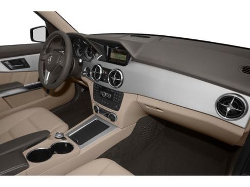 Used 2015 Mercedes-Benz GLK 350 2WD image 18