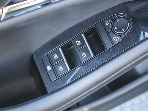 Used 2024 MAZDA MAZDA3 s image 28