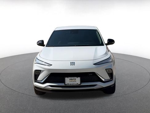 Used 2025 Buick Envista Sport Touring image 4