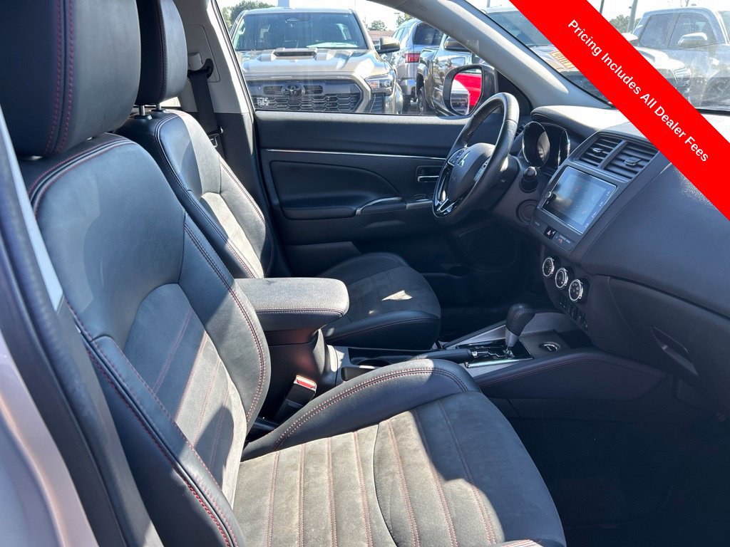 Used 2018 Mitsubishi Outlander Sport SE AWD/4WD image 18