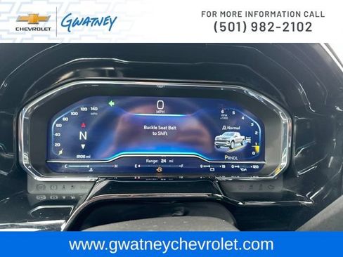Used 2023 Chevrolet Silverado 1500 LT AWD/4WD image 16