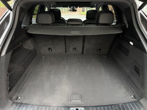 Used 2019 Porsche Cayenne image 34