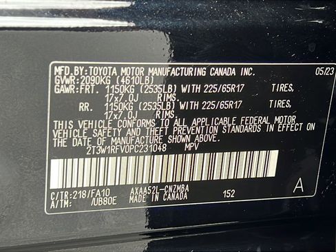 Used 2023 Toyota RAV4 XLE w/ Convenience Package FWD image 23