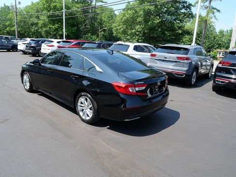 Used 2018 Honda Accord LX image 5