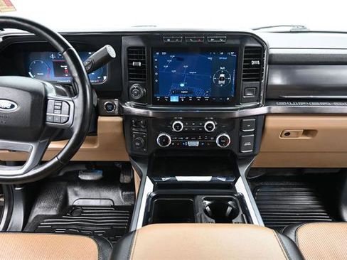 Used 2023 Ford F350 Lariat w/ Lariat Ultimate Package AWD/4WD image 13
