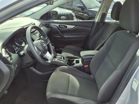 Used 2018 Nissan Rogue Sport S image 15