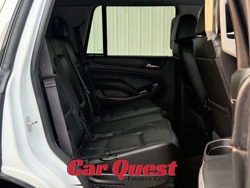 Used 2017 GMC Yukon SLT AWD/4WD image 19