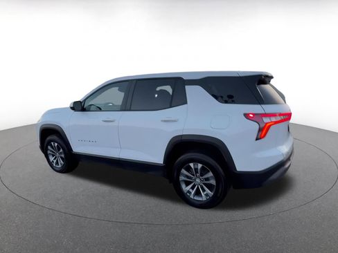 Used 2025 Chevrolet Equinox LT image 10