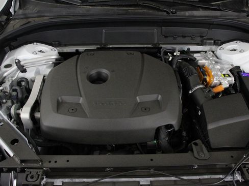 New 2025 Volvo XC60 T8 Plus w/ Protection Package Premier image 12