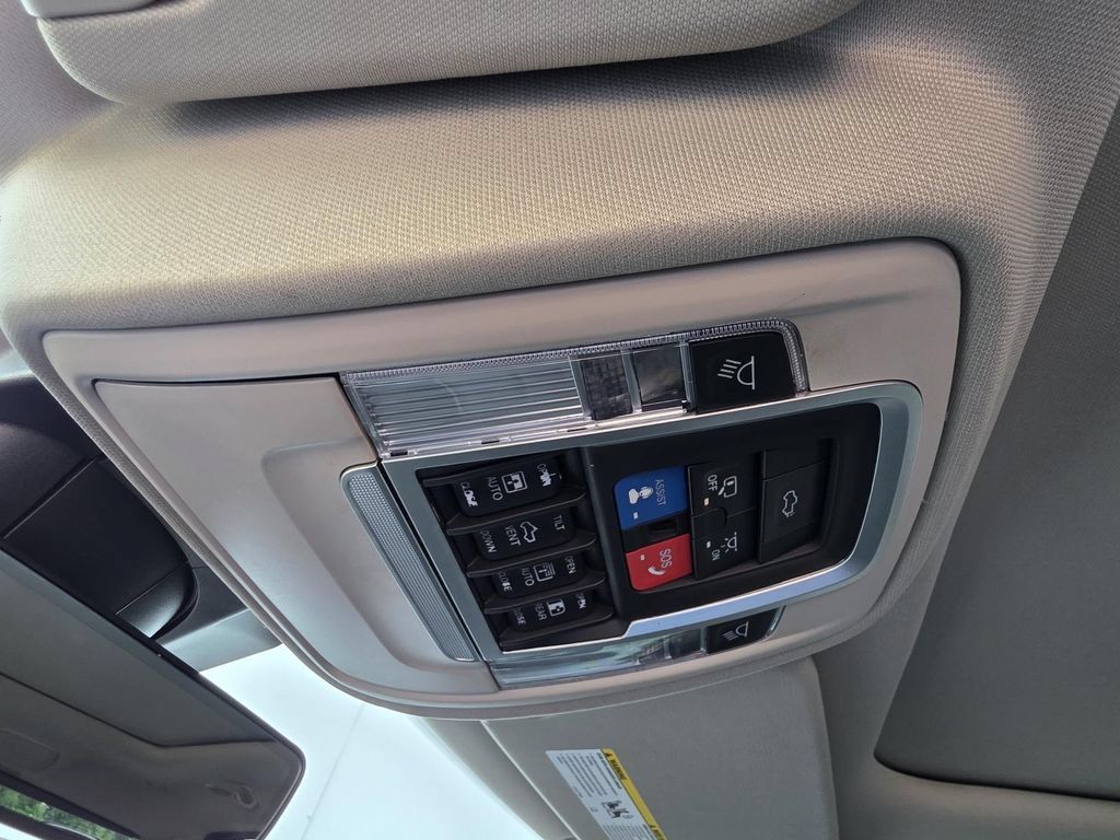 Used 2022 RAM 1500 Laramie w/ Laramie Southwest Edition AWD/4WD image 31