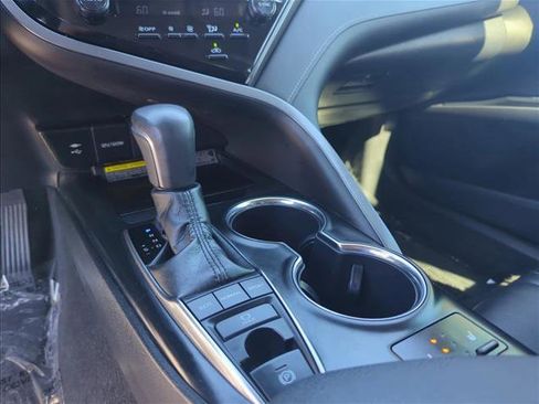 Used 2019 Toyota Camry XSE image 15