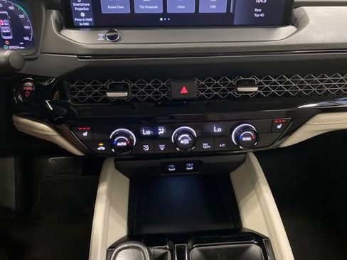 Used 2024 Honda Accord EX-L image 13