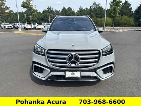 Used 2024 Mercedes-Benz GLS 450 4MATIC image 2