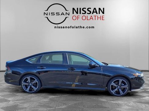 Used 2024 Honda Accord Sport image 26