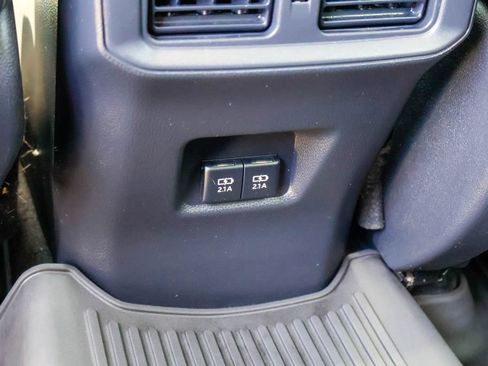 Used 2020 Toyota RAV4 XLE Premium FWD image 22