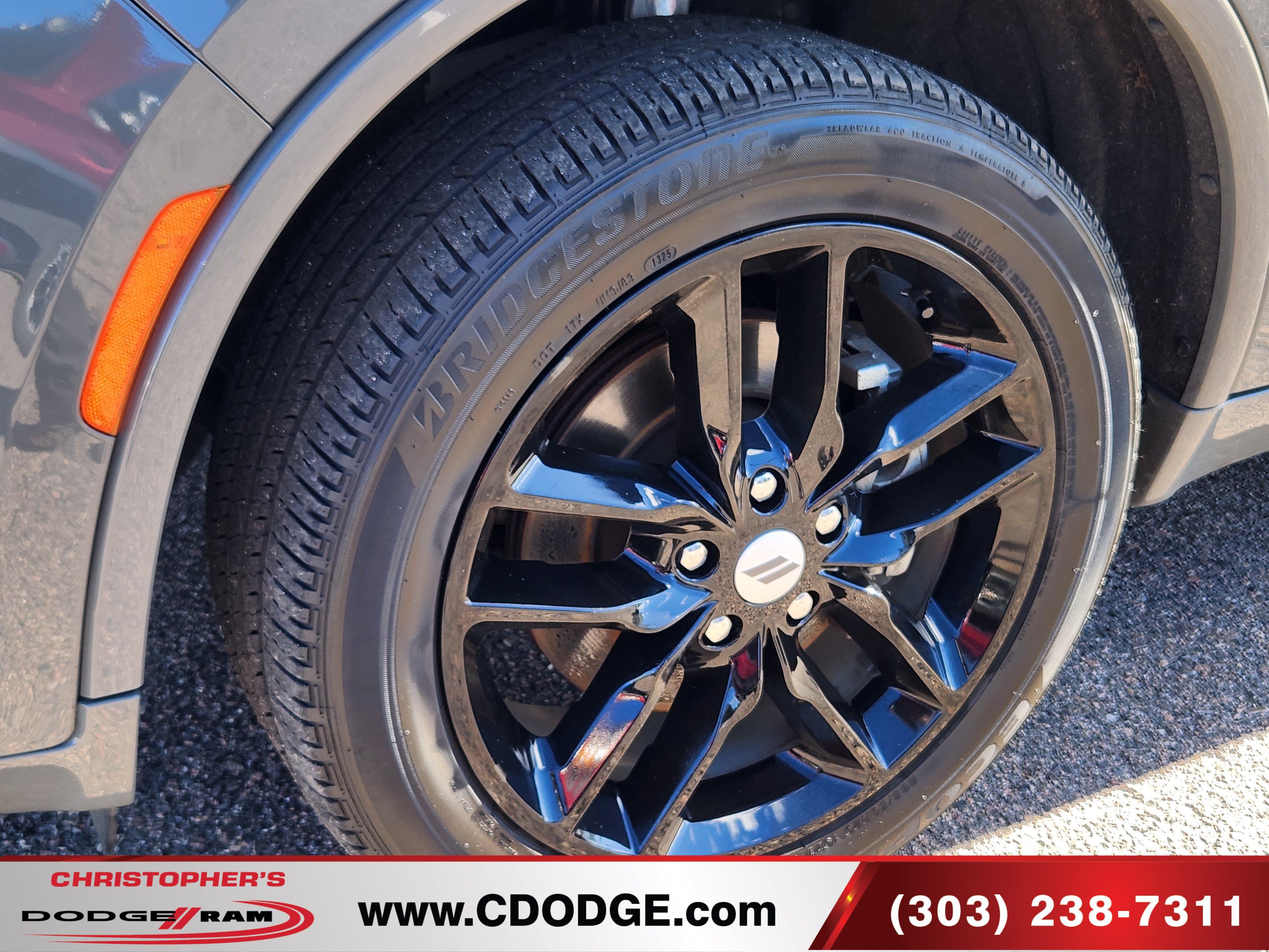 Used 2025 Dodge Durango GT AWD/4WD image 25