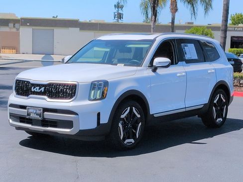 Used 2023 Kia Telluride EX FWD image 5