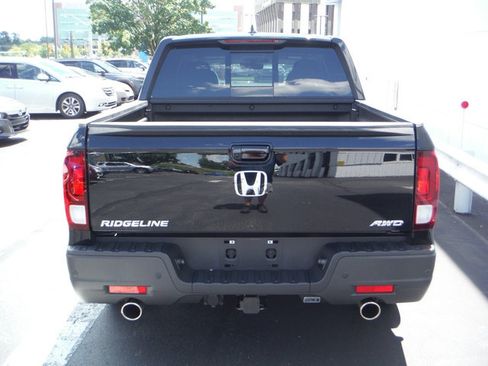 Used 2023 Honda Ridgeline RTL-E image 9