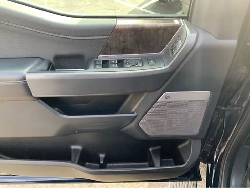 Used 2023 Ford F250 Lariat w/ Lariat Ultimate Package image 12