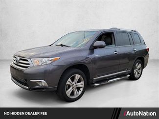 Used 2011 Toyota Highlander Limited w/ Tow Pkg FWD video 1