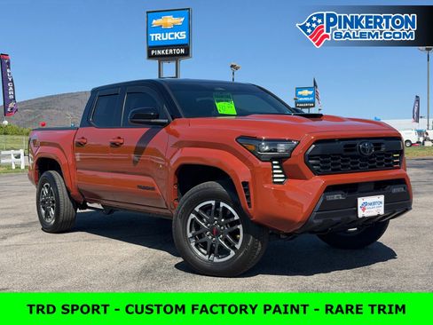 Used 2025 Toyota Tacoma TRD Sport AWD/4WD image 1