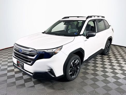 New 2026 Subaru Forester Touring AWD/4WD image 3