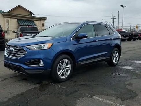 Used 2020 Ford Edge SEL w/ Convenience Package image 4