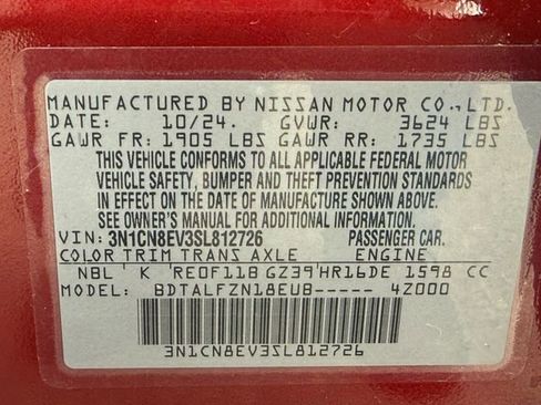 Used 2025 Nissan Versa SV image 16