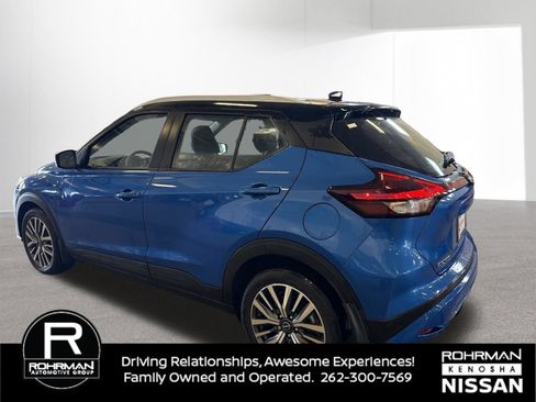 Used 2024 Nissan Kicks SV FWD image 3
