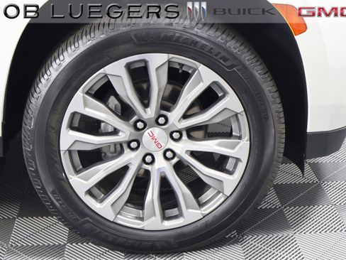 Used 2021 GMC Yukon XL Denali image 3