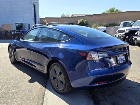 Used 2022 Tesla Model 3 image 3