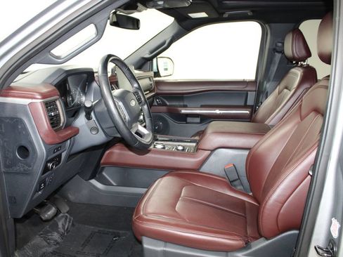Used 2024 Ford Expedition Max Limited AWD/4WD image 22