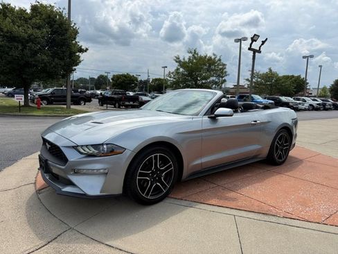 Used 2022 Ford Mustang Premium RWD image 9