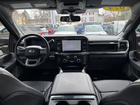 Used 2024 Ford F250 Lariat w/ Lariat Ultimate Package AWD/4WD image 29