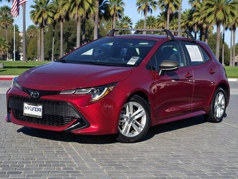 Used 2022 Toyota Corolla SE image 2