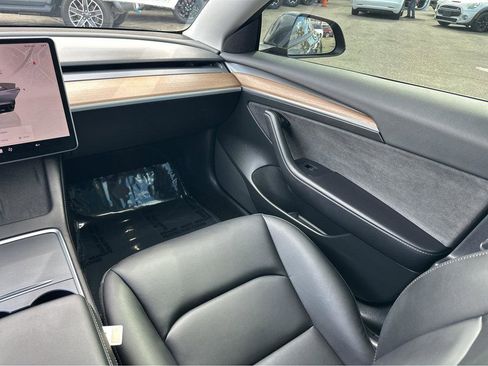 Used 2023 Tesla Model 3 Performance image 18