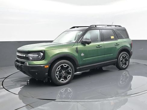 Used 2025 Ford Bronco Sport Outer Banks w/ Outer Banks Tech Package+ AWD/4WD image 1