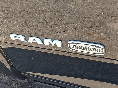 Used 2022 RAM 2500 Limited AWD/4WD image 35