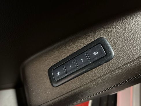 Used 2019 GMC Yukon XL Denali AWD/4WD image 13