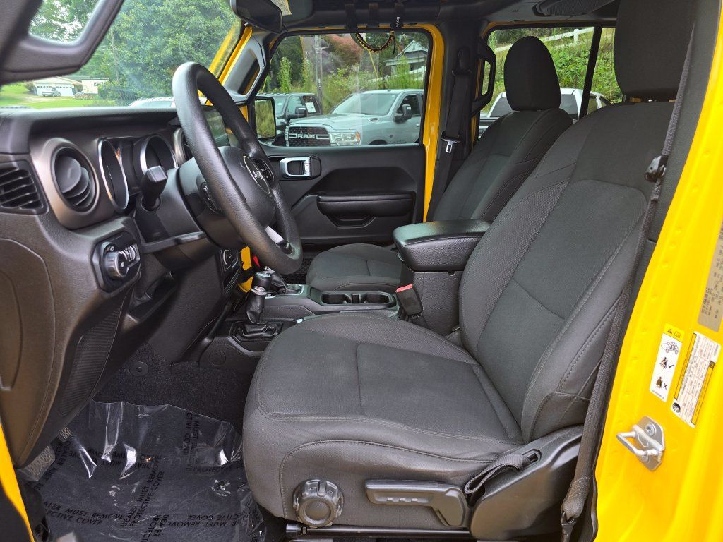 Used 2018 Jeep Wrangler Unlimited Sport AWD/4WD image 4