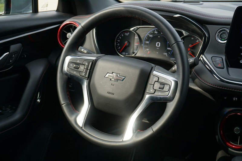 Used 2025 Chevrolet Blazer RS AWD/4WD image 32