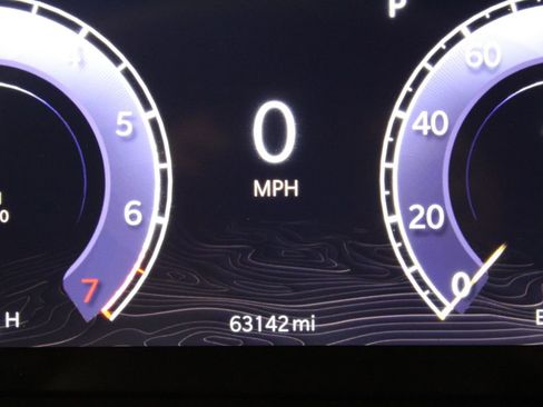 Used 2023 Jeep Grand Cherokee Altitude image 10