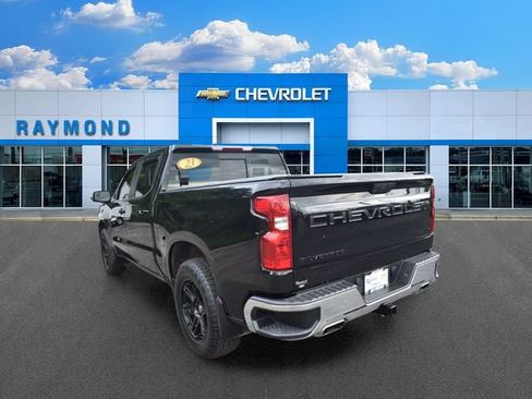 Certified 2022 Chevrolet Silverado 1500 LT AWD/4WD image 5