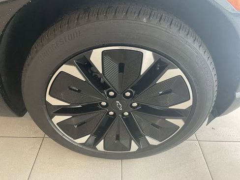 Certified 2025 Chevrolet Blazer EV RS image 14