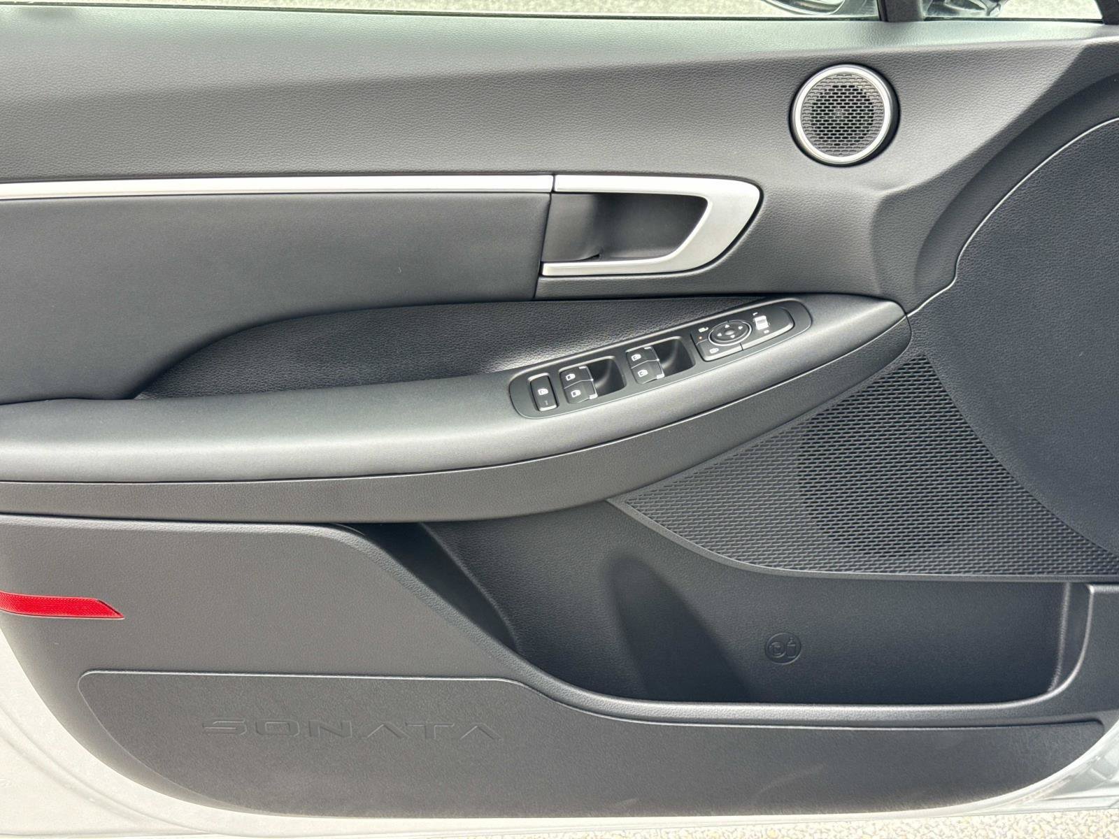 Certified 2025 Hyundai Sonata SEL FWD image 18